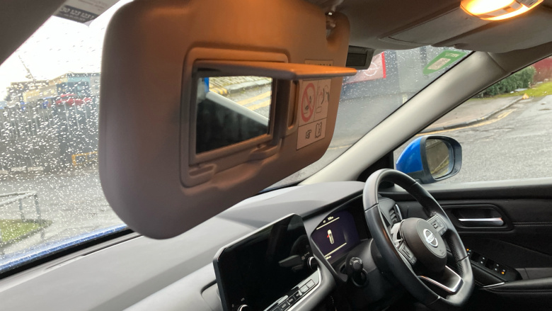 Nissan Qashqai 1.3 DiG-T MH N-Connecta 5dr Petrol Hatchback